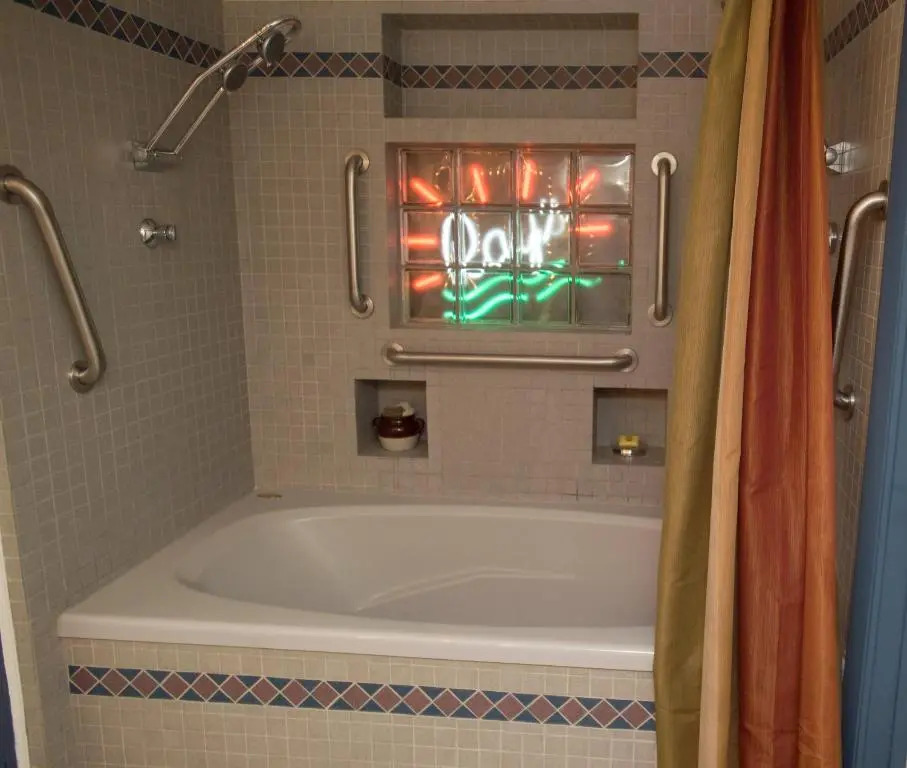 Rays Bucktown Bed and Breakfast