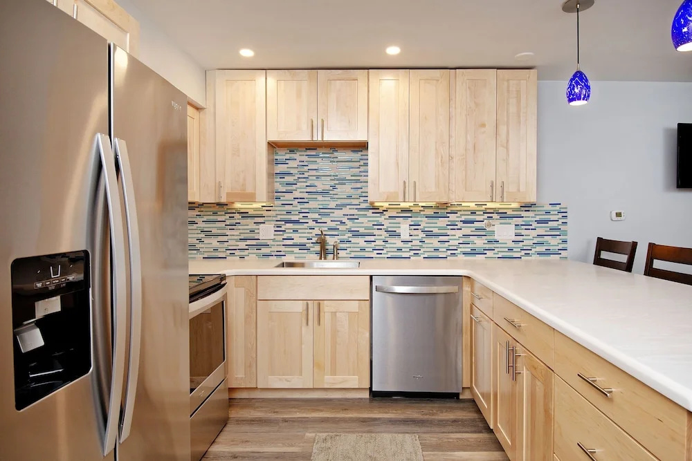 Timber Ridge Unit 2e 1 Bedroom Condo by RedAwning