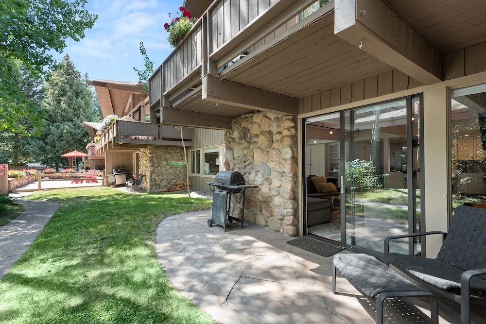 Aspen Alps Apartment #107 2 Bedroom Condo by RedAwning