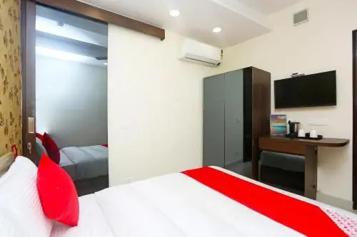 The Garden Side Inn by OYO Rooms