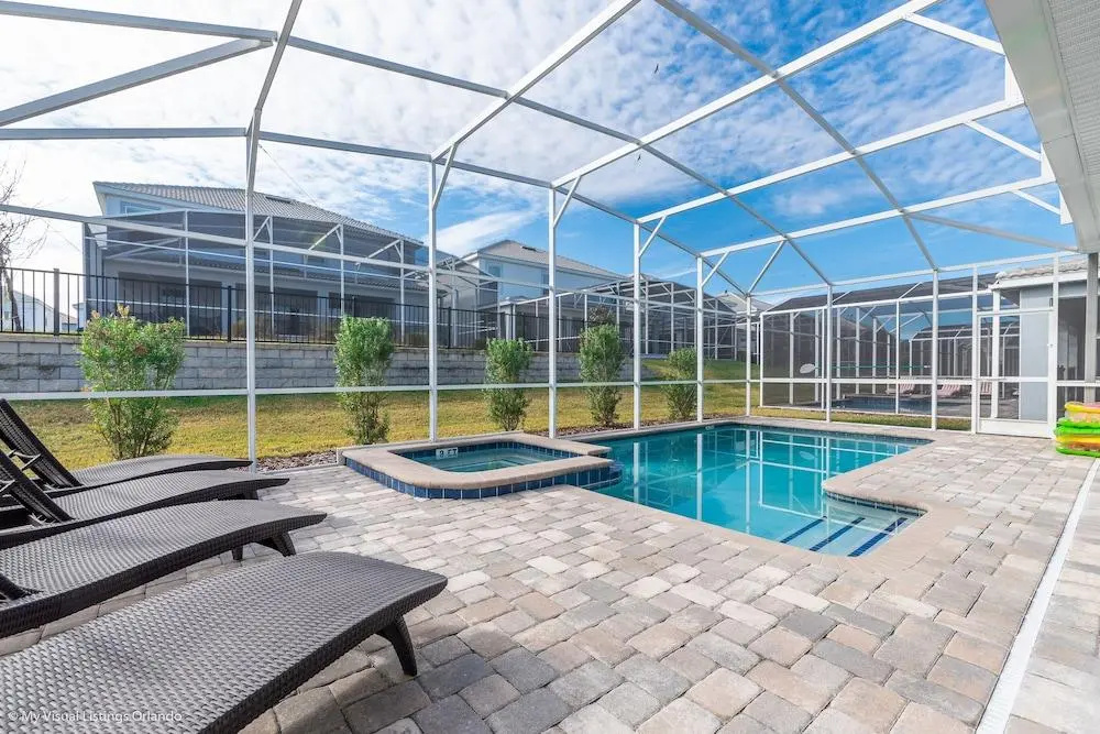 6 Bdrm 5 BA Vacation Home