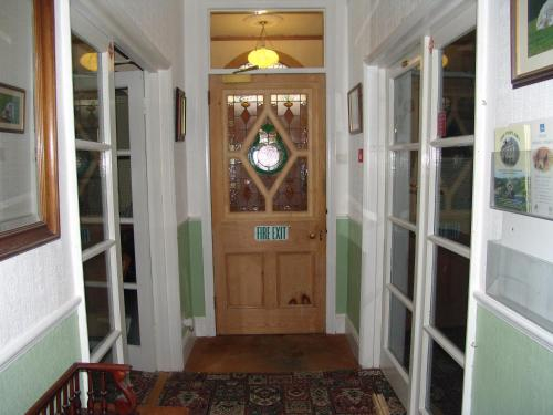 Poplars Hotel