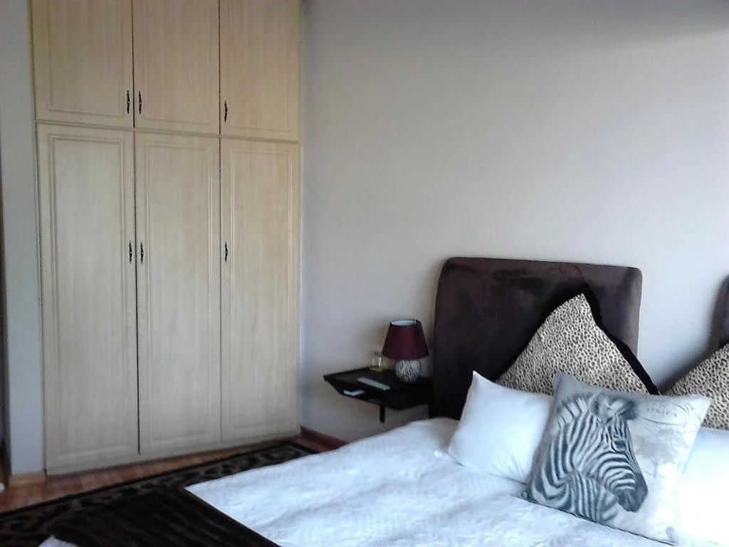 7 on Kloof