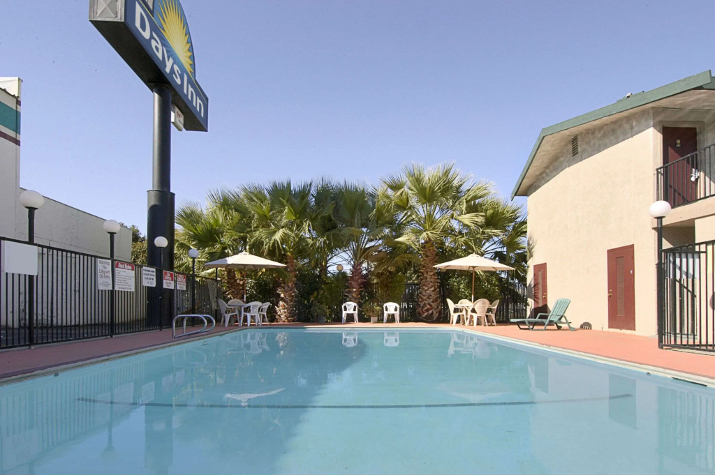 Motel 6 Yuba City, CA