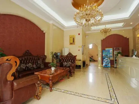 Golden Hotel