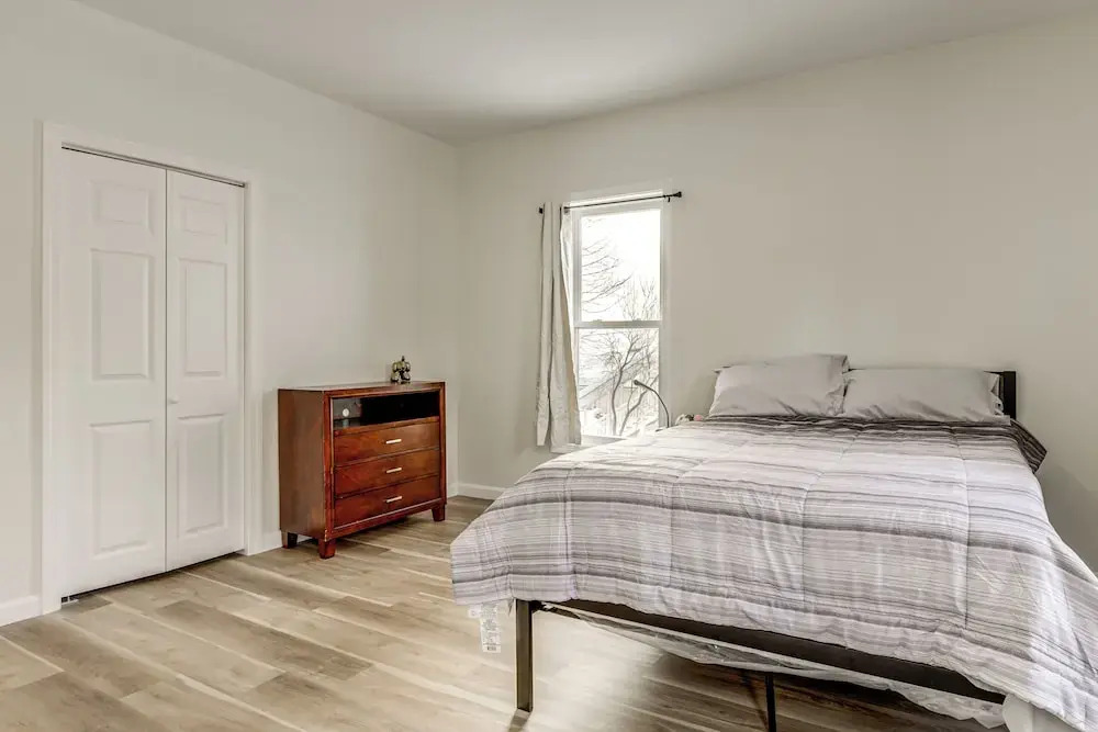 1 Mi to Main Street! Cozy Concord Apartment