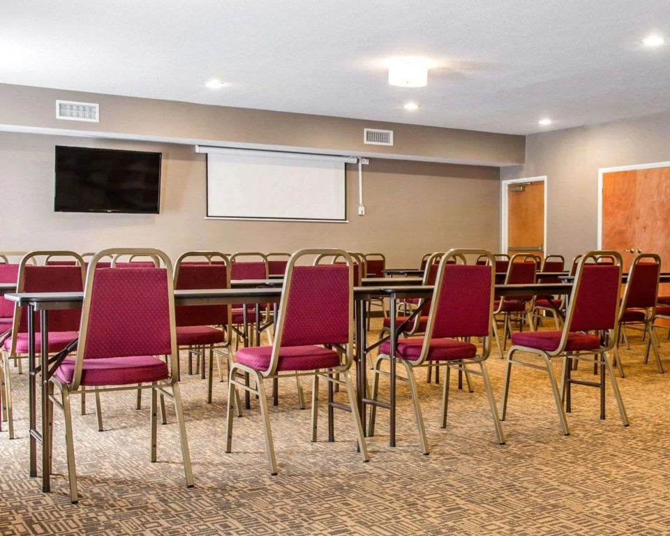 Comfort Suites Benton Harbor - St Joseph