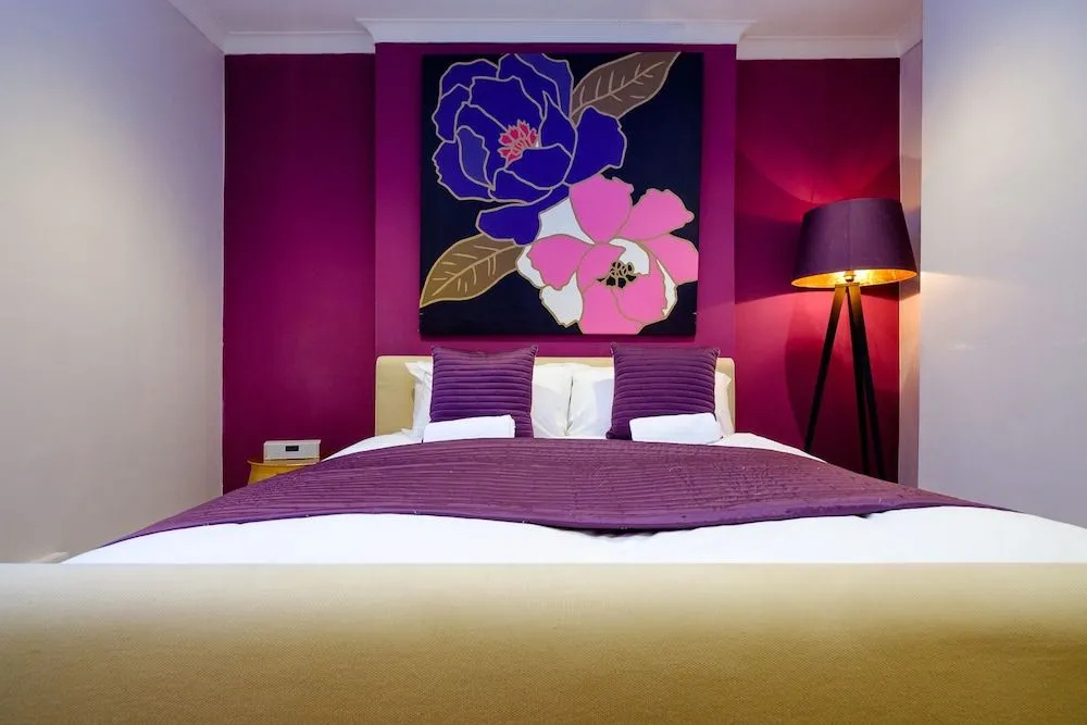 Upper Rock Brighton   Guest House