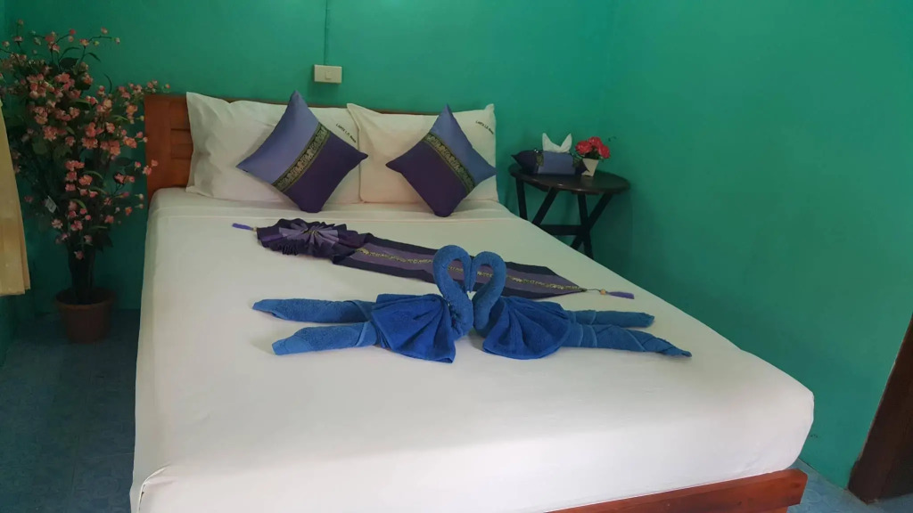 Lanta L.D. Beach Bungalow