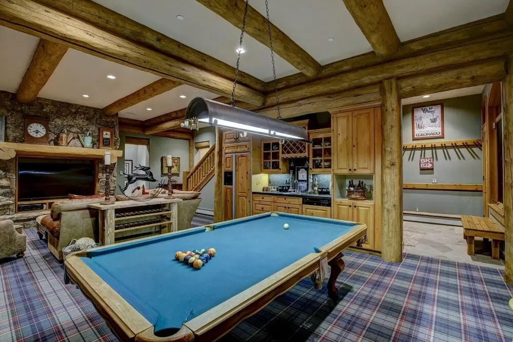 Family Getaway House #1 7 Bedrooms 9.5 Bathrooms Home