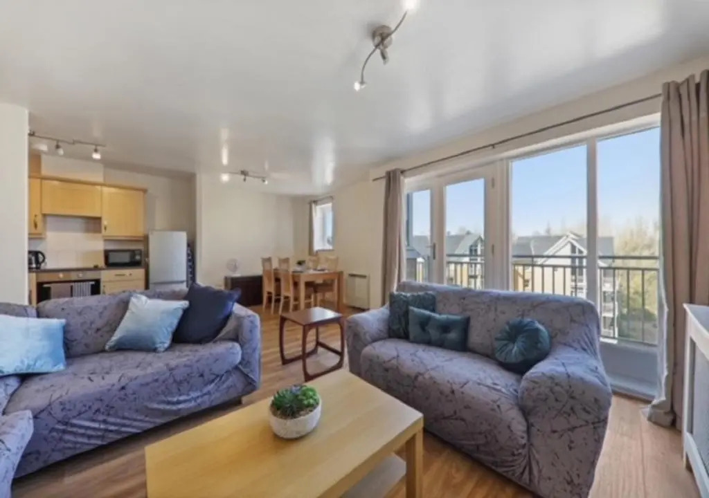 Golden Stays - Sleeps 4 Canterbury Comfy - Entire Apartment