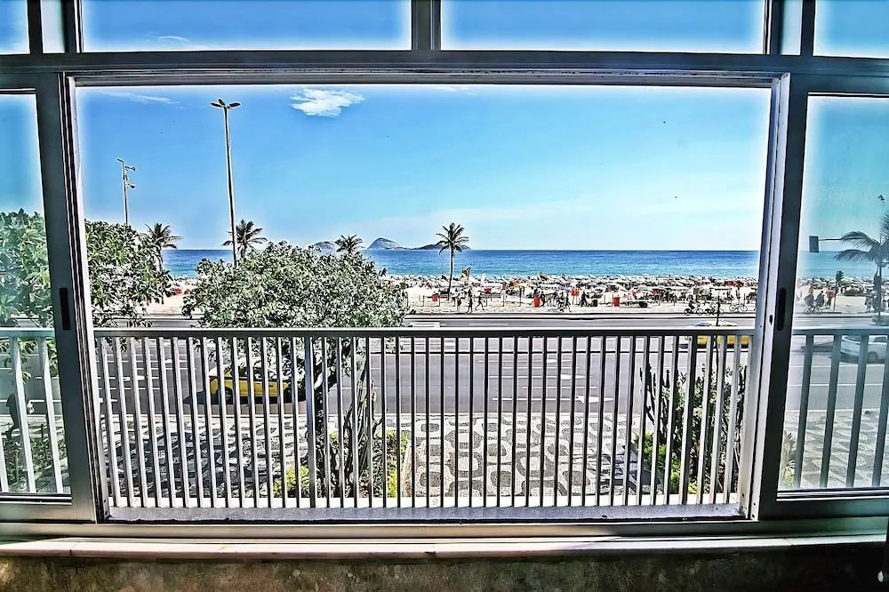 Rio Spot Apartment Q006
