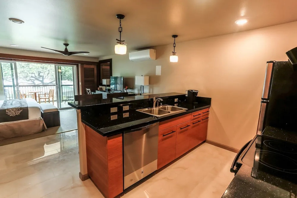 Hilo Beach House Inn