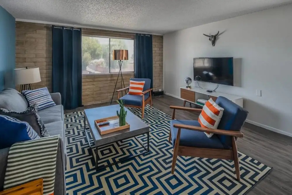 Charming 1BR With Pool by WanderJaunt