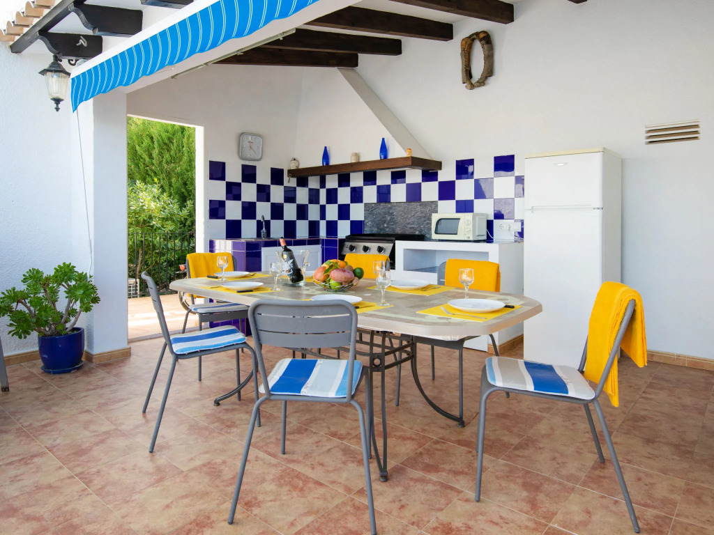 Holiday Home Isabel by Interhome