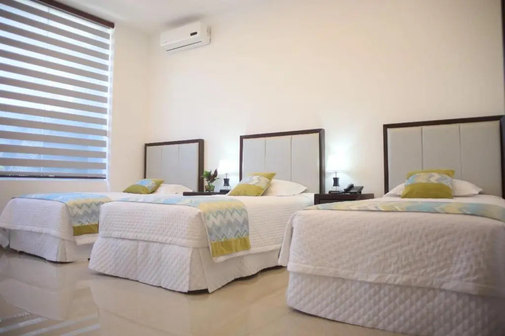 HOTEL INNOVA