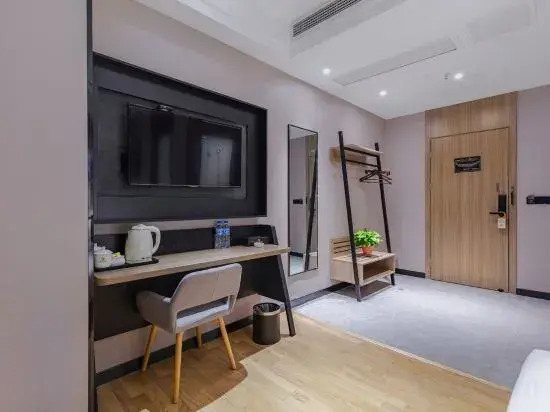 Holiday Inn Golden (Huaibei Stadium)