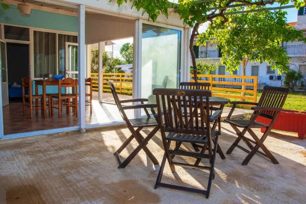 Sandy Beach Houses - Sea View