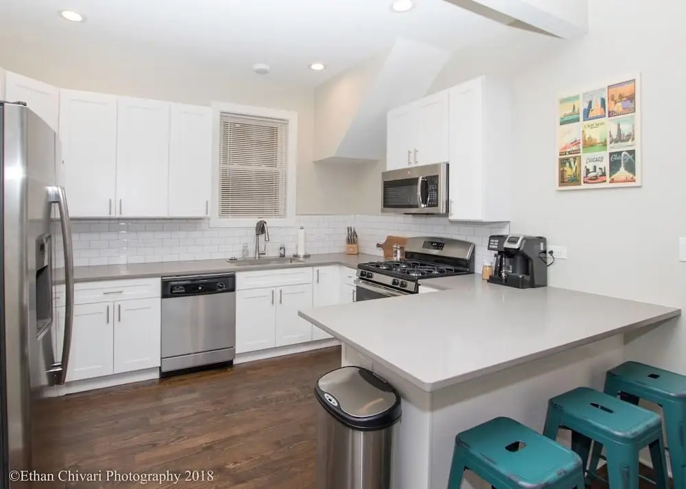2 Level Home near Wrigley