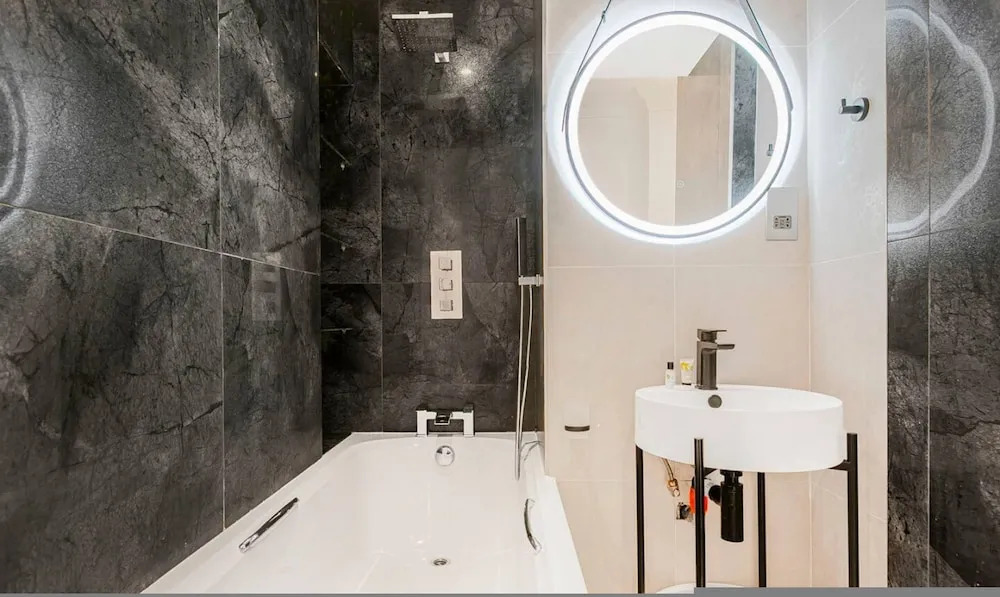 Knightsbridge 3-bed Next To Harrods With Patio