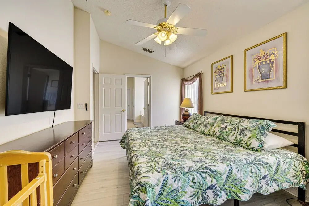 10 Mi to Disney: Home w/ Game Room!