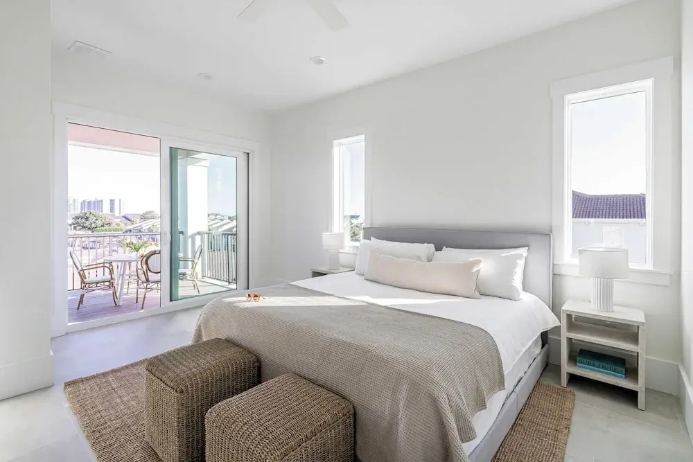 Rendezvous by Avantstay Modern Haven w/ Game Room, Roof Top, Pool & Close to Beach!