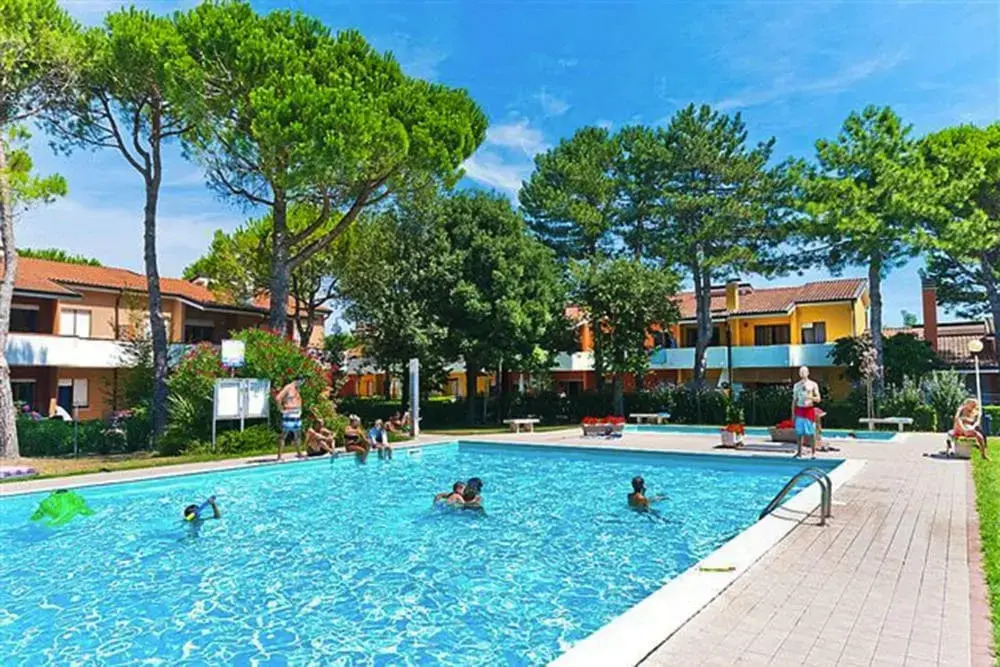 Villas Nautilus in Bibione With Pool