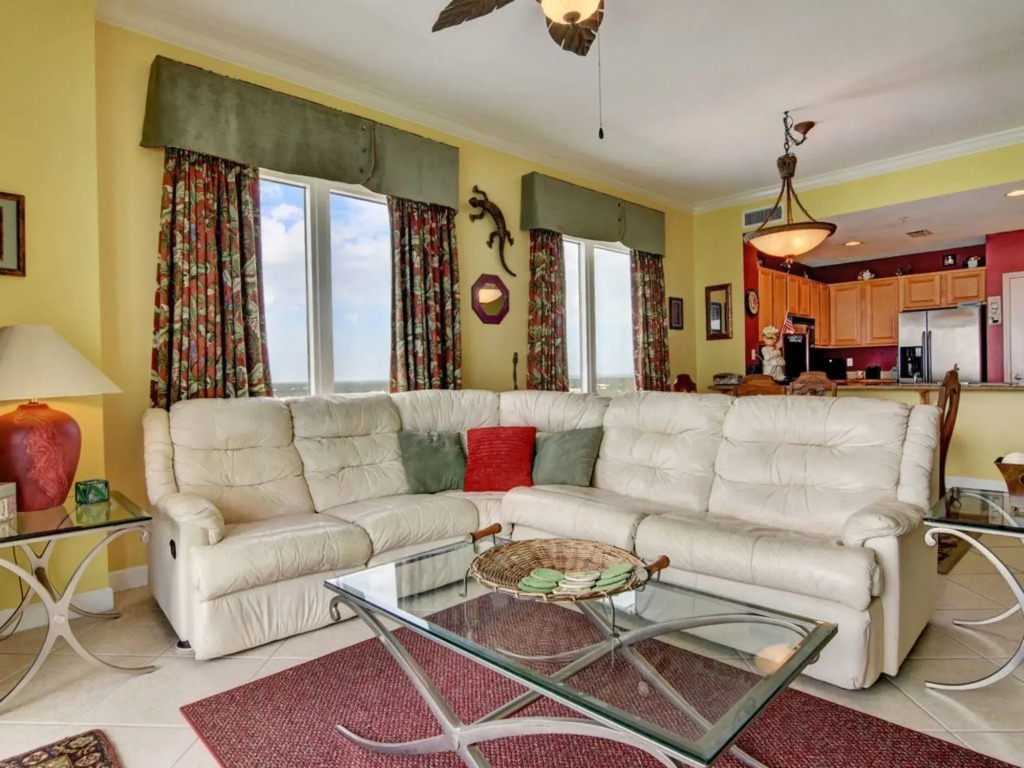 Grandview East 1505 3 Bedroom 2 Bath Condo on the Beach by RedAwning