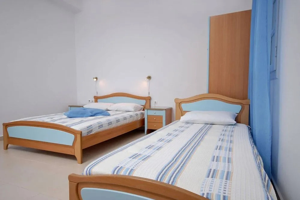 Crystal Naxos 2 Apartments at Mikri Vigla