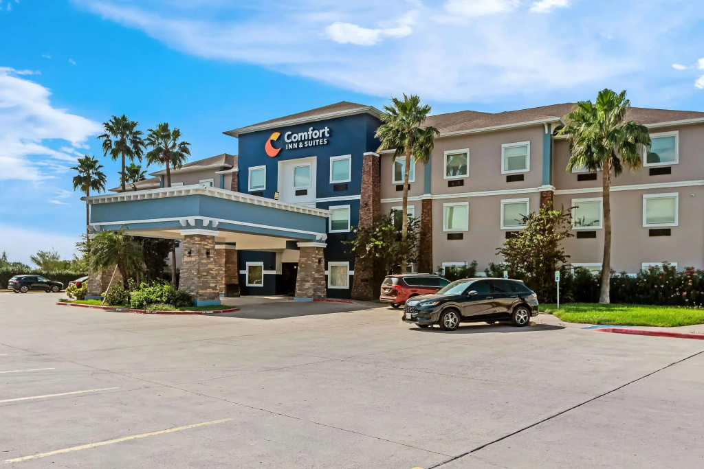 Comfort Inn & Suites Donna near I-2
