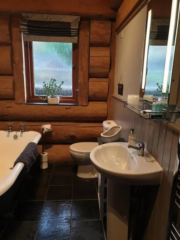 Newland Valley Log Cabins