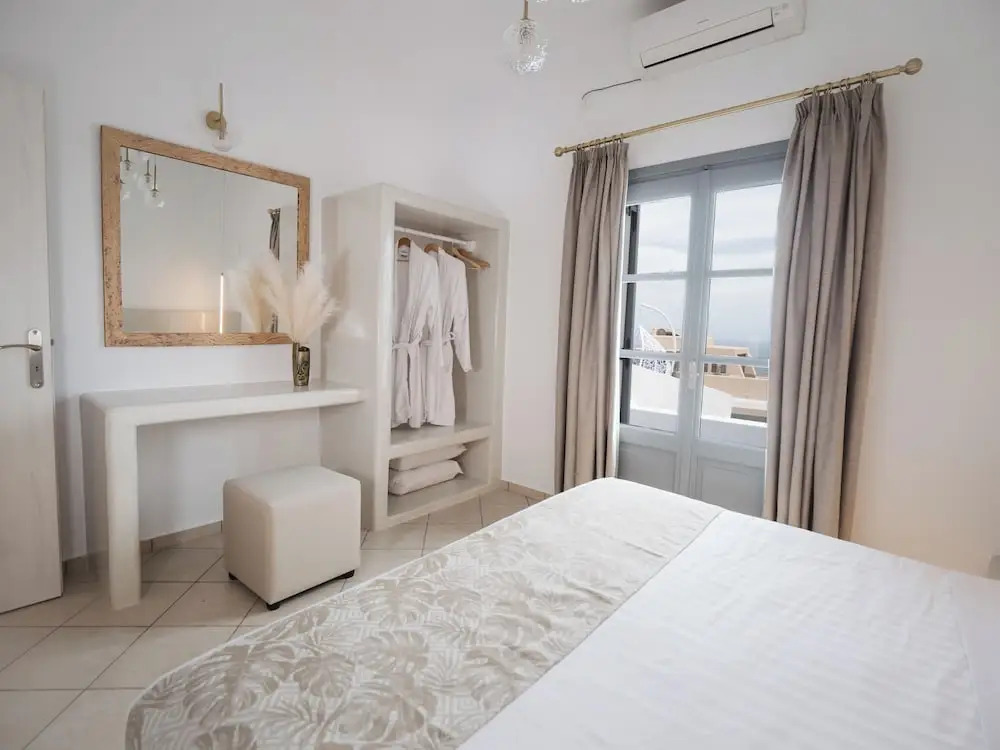 Anthemis Suites