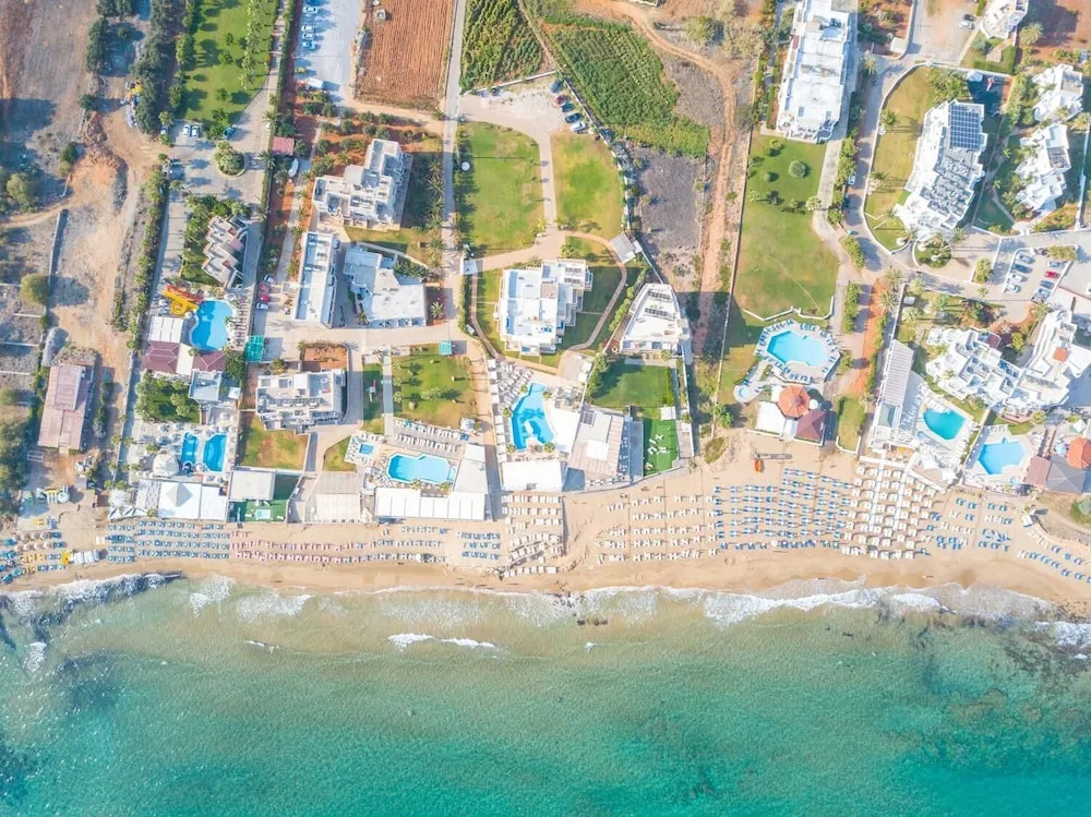 Parthenis Beach, Suites by the Sea
