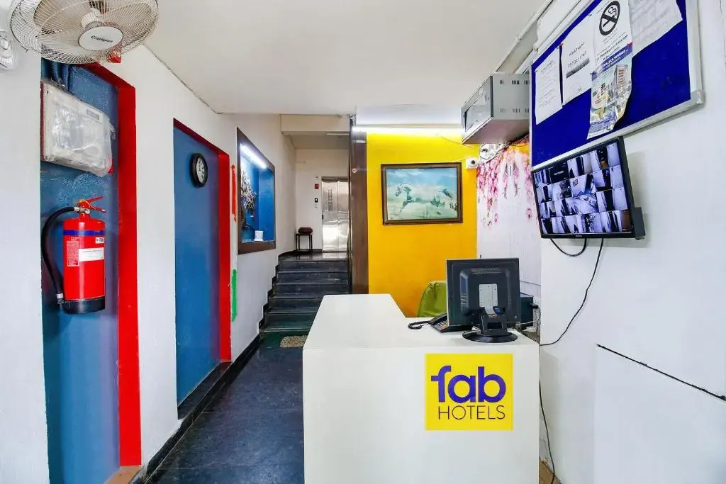 FabHotel Saket Inn
