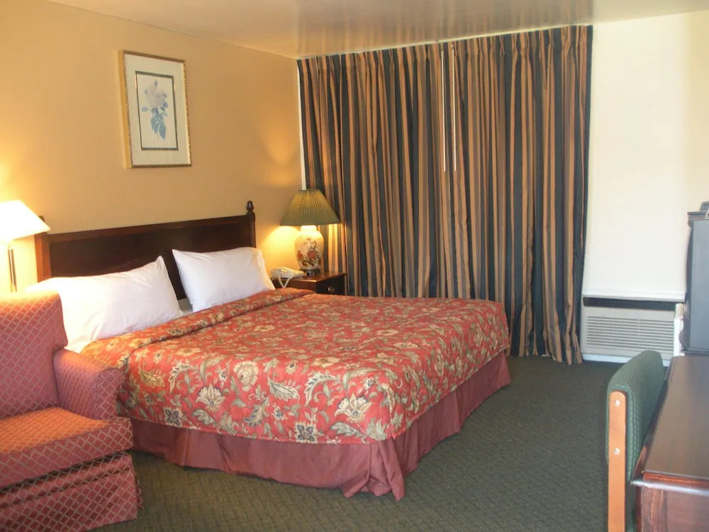 Budget Inn
