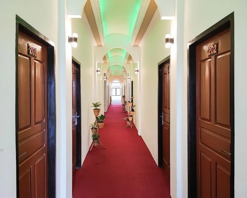 RedDoorz Plus Syariah near Simpang Rimbo Jambi 2
