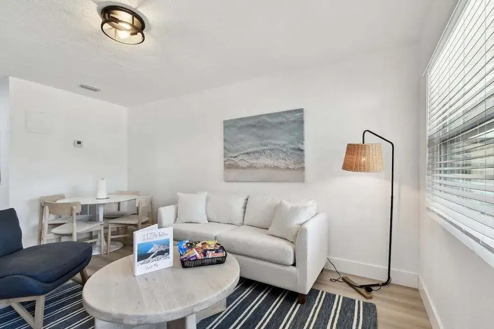 117 127th Ave E Unit 6