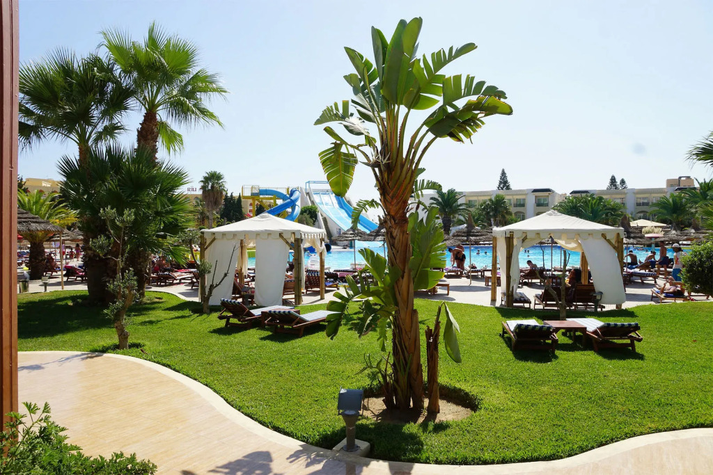 Soviva Resort - Families Only