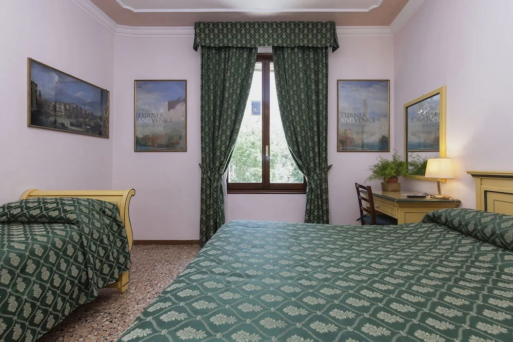 Zaguri B&B