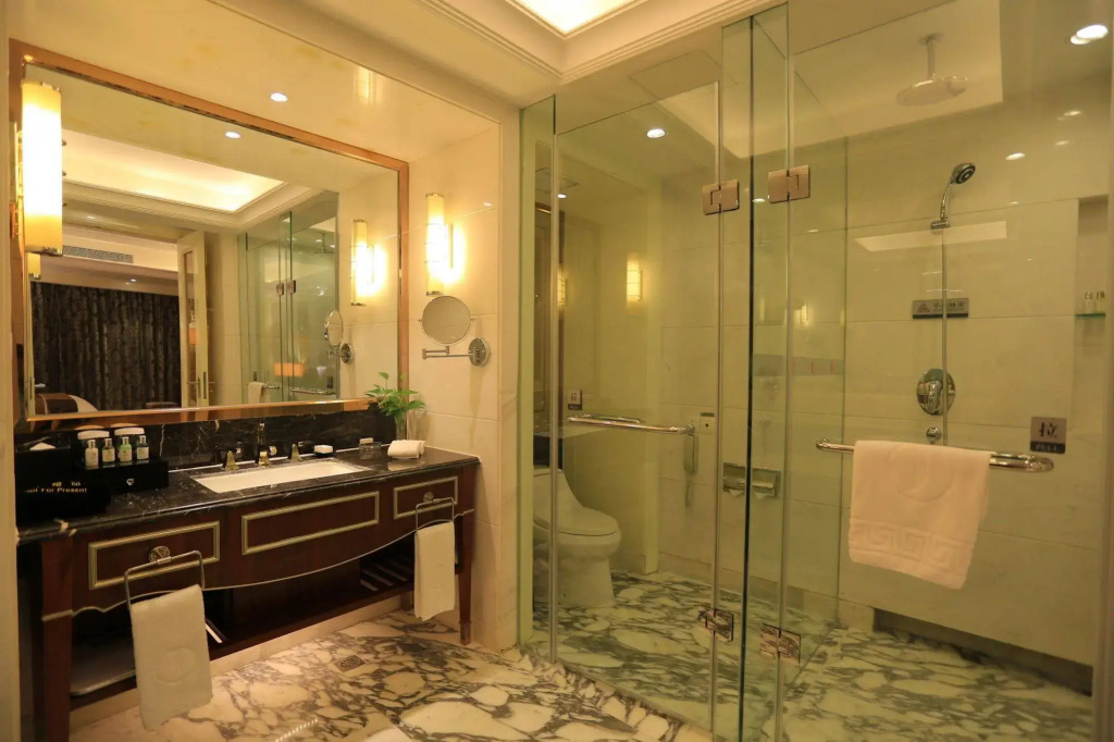 Baoji Jianguo Hotel