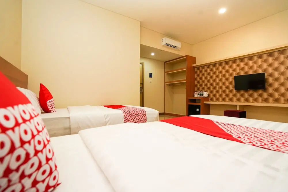 Cahaya 3 Hotel Near Juanda Airport