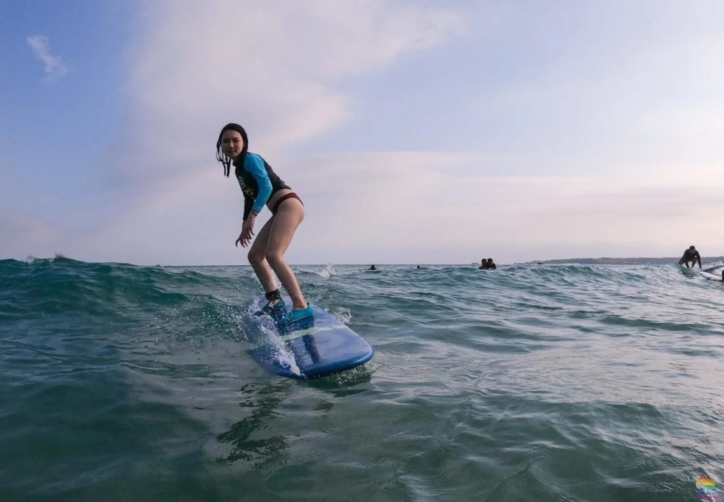 Rainbow Wave Surfing Hostel
