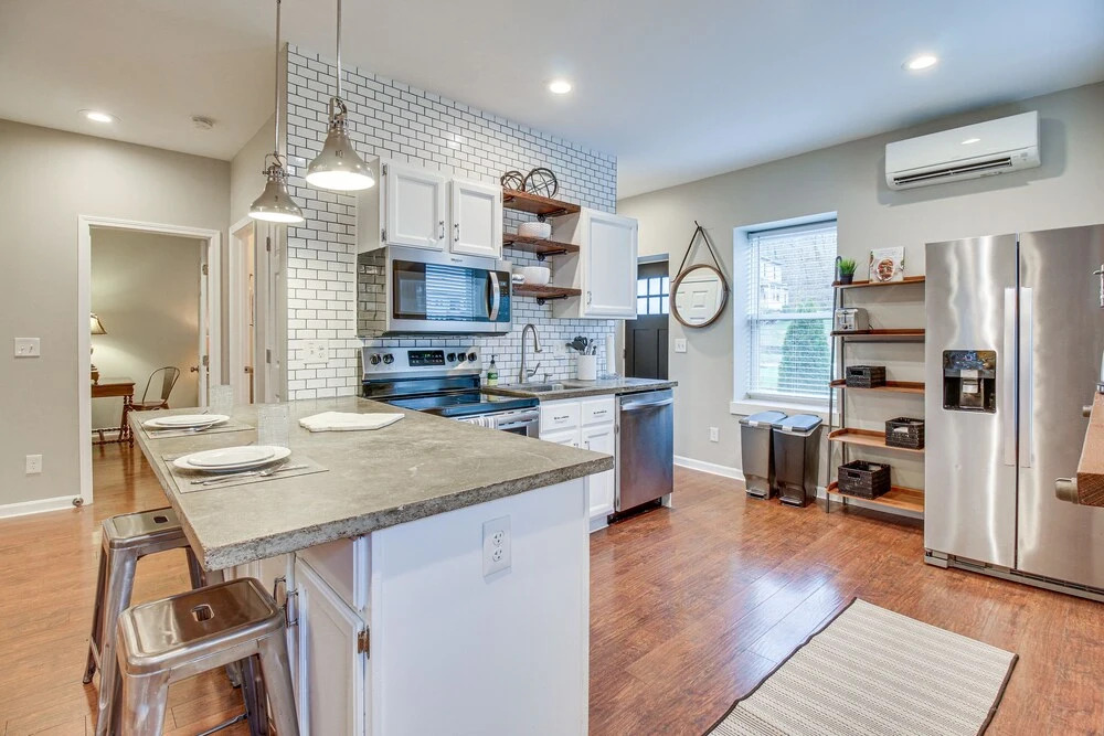 Historic Loveland Apt: Walk to Little Miami River!