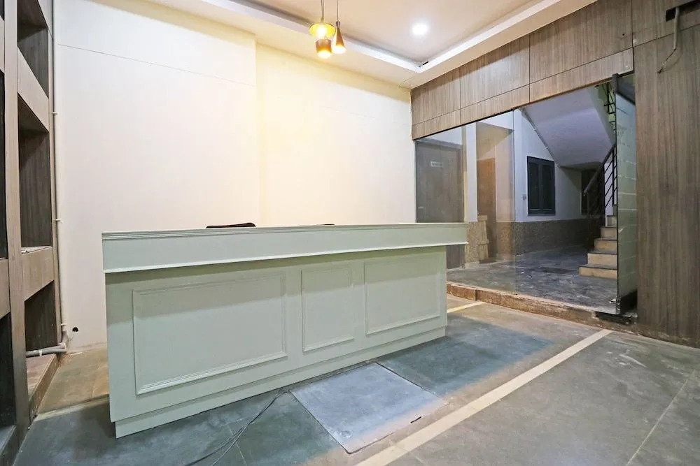 OYO 44229 Diamond Suite