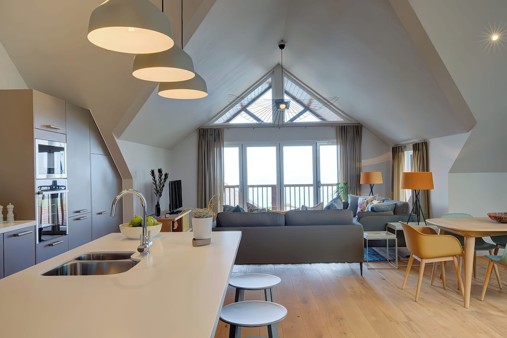 Villa 1