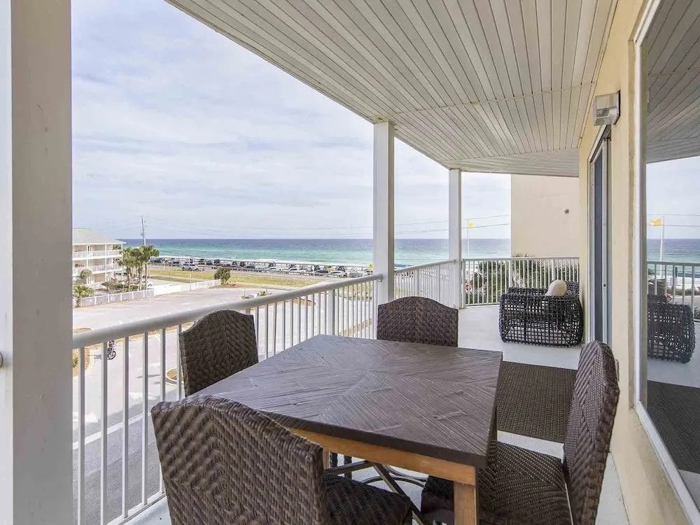 Crystal View #303 by Southern Vacation Rentals