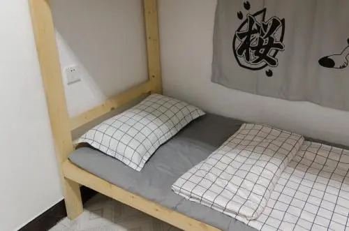 Fenghuang Zhongtian International Youth Hostel