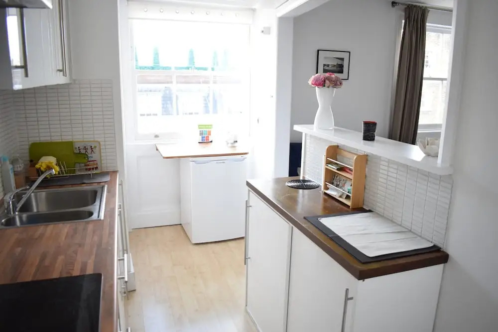 2 Bedroom Mayfair Apartment Near Hyde Park