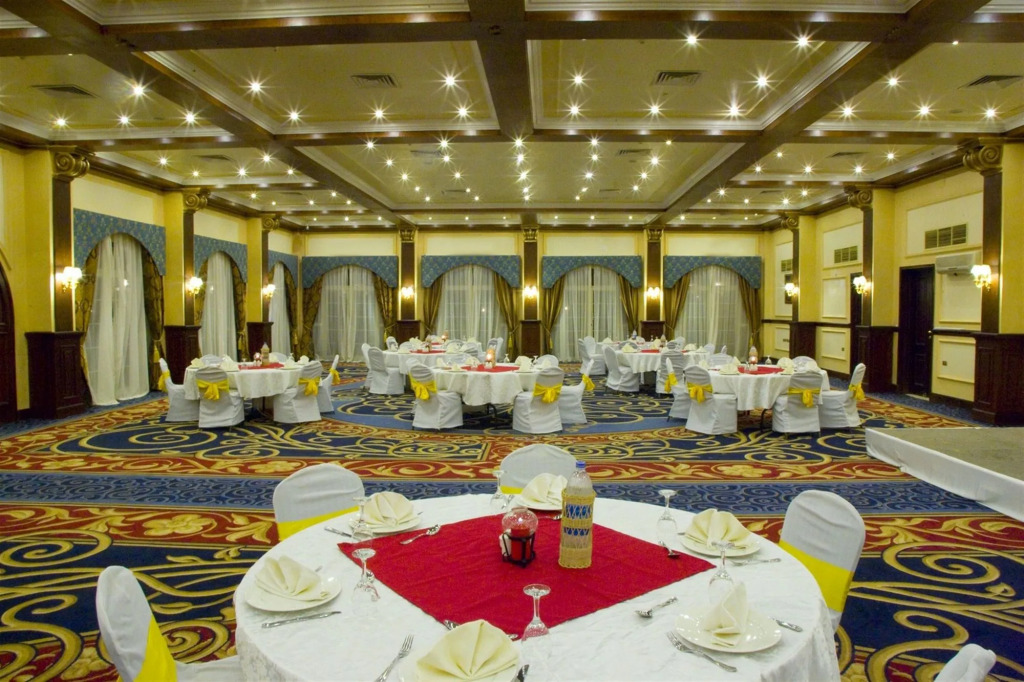 Helnan Auberge Fayoum