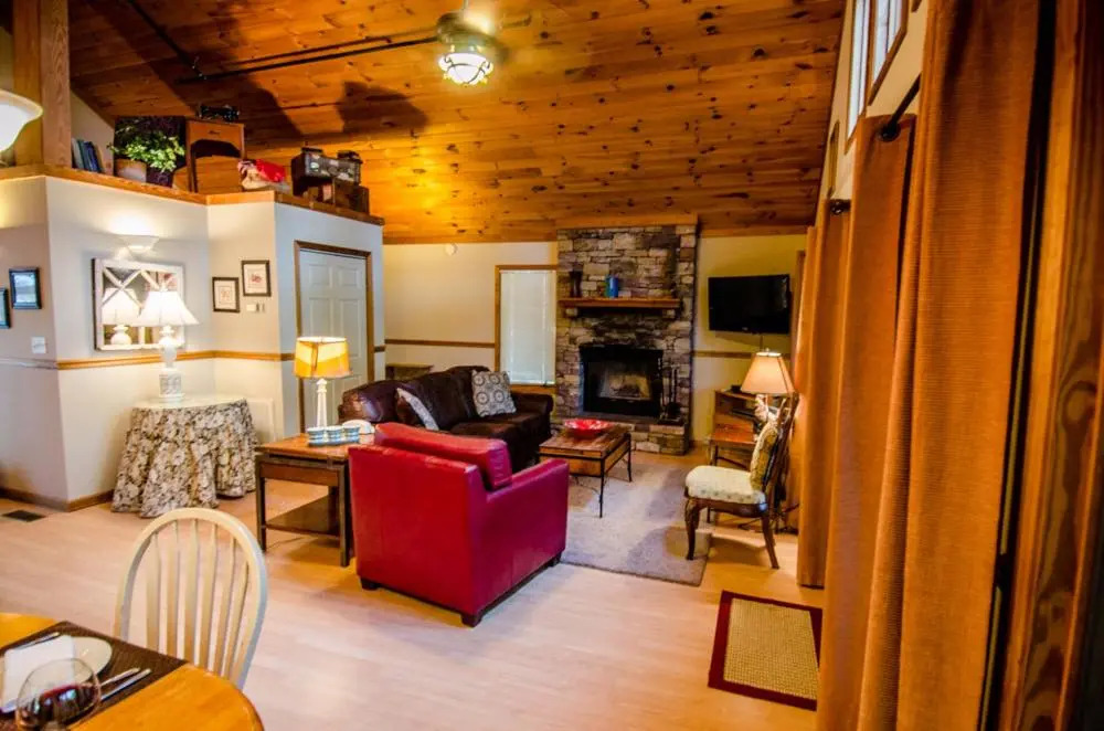 Asheville Cabins of Willow Winds
